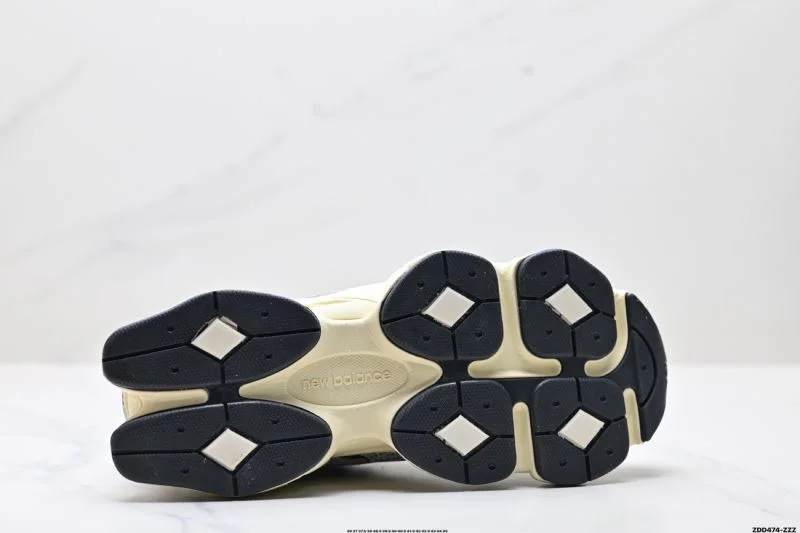 Breathable New Balance Shoes 3304