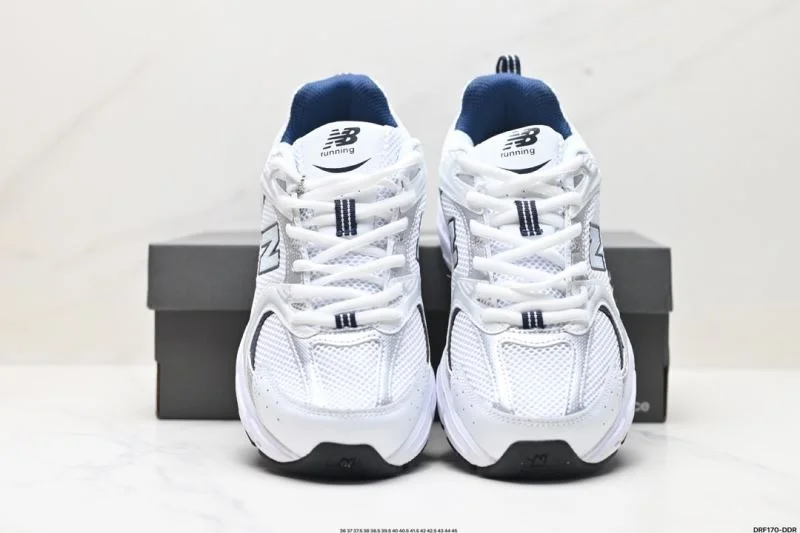 New Balance Shoes Resilient 3271
