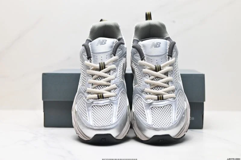 New Balance Shoes Attractive 3272