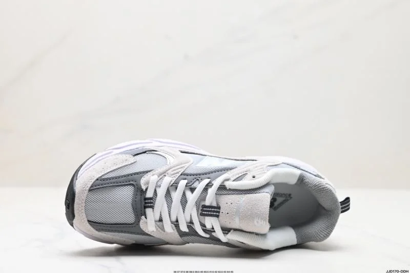 New Balance Shoes Resilient 3273