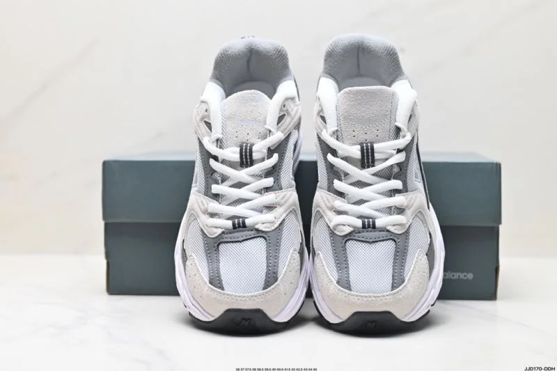 New Balance Shoes Resilient 3273