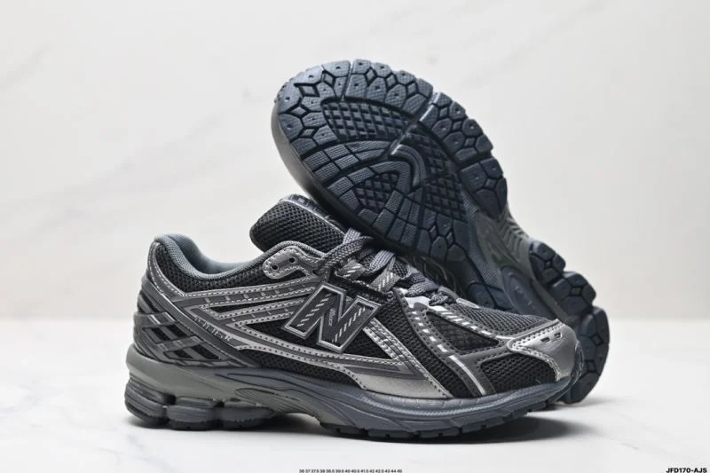 New Balance Shoes Refined 3267