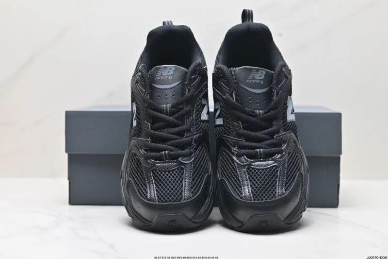 New Balance Shoes MoistureWicking 3275