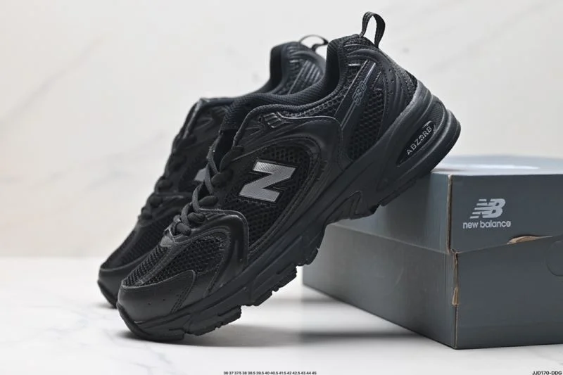 New Balance Shoes MoistureWicking 3275