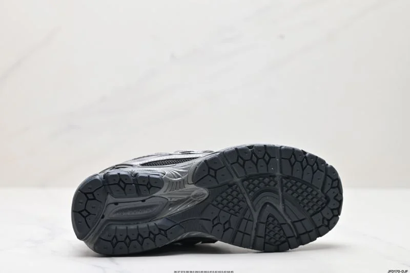 New Balance Shoes Minimalist 3261