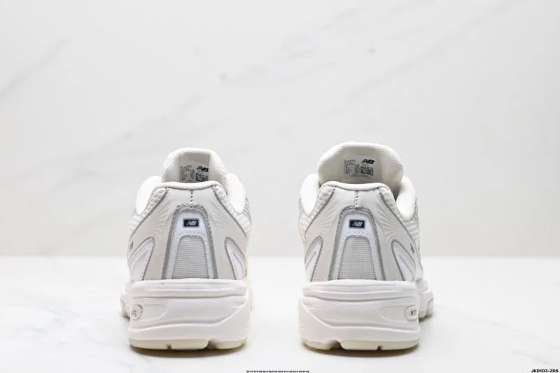 EyeCatching New Balance Shoes 3251