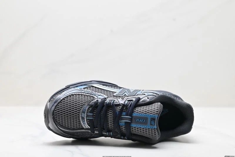 New Balance Shoes AllSeason 3246