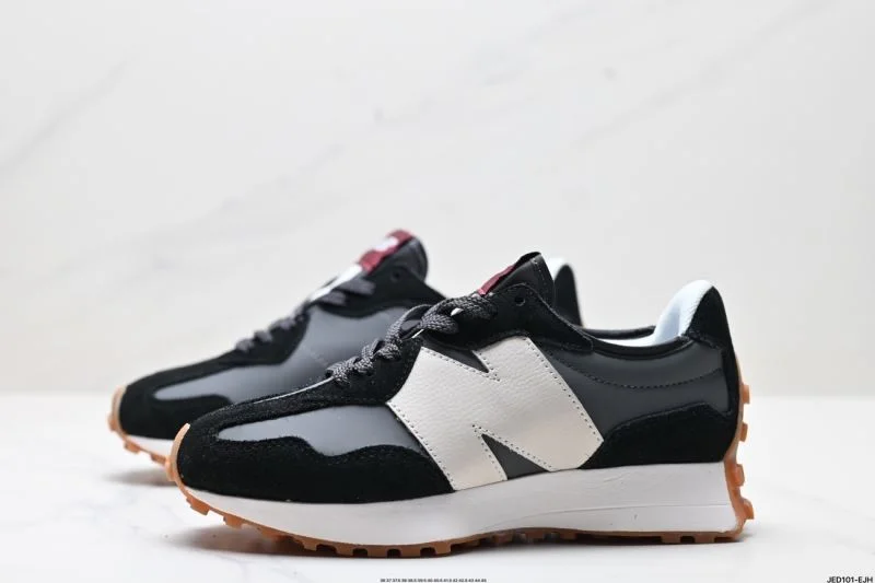 MultiPurpose New Balance Shoes 3232