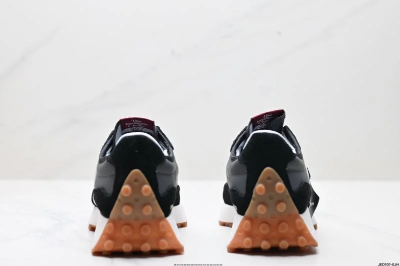 MultiPurpose New Balance Shoes 3232