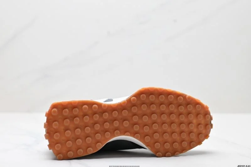 MultiPurpose New Balance Shoes 3232