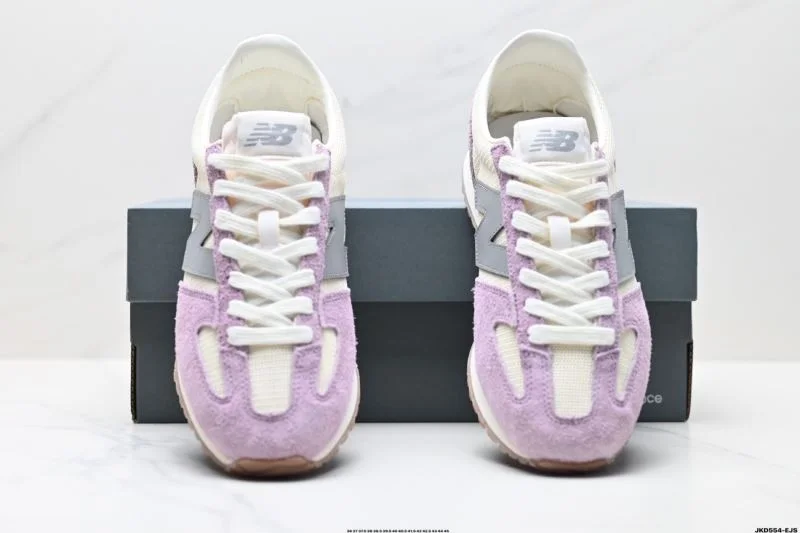 WaterResistant New Balance Shoes 3256