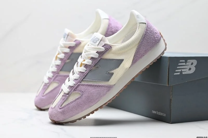 WaterResistant New Balance Shoes 3256