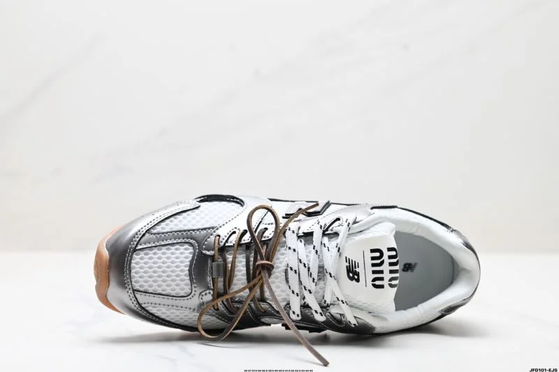 New Balance Shoes Refined 3230