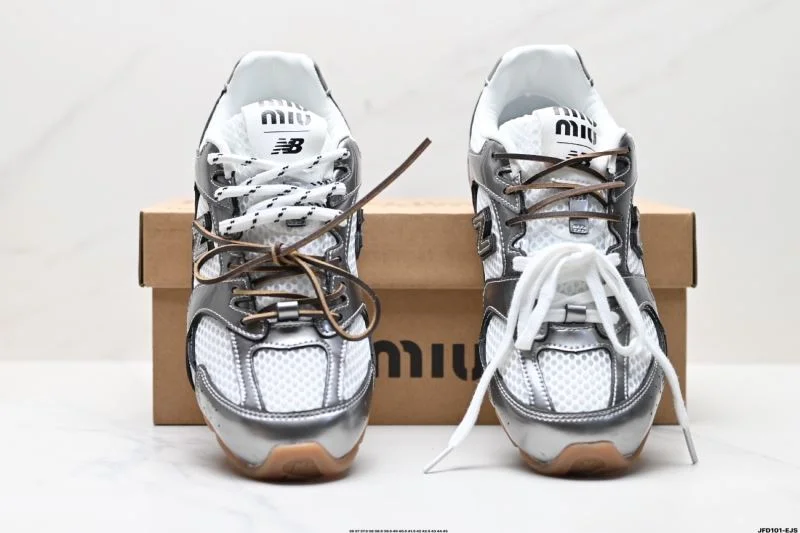 New Balance Shoes Refined 3230