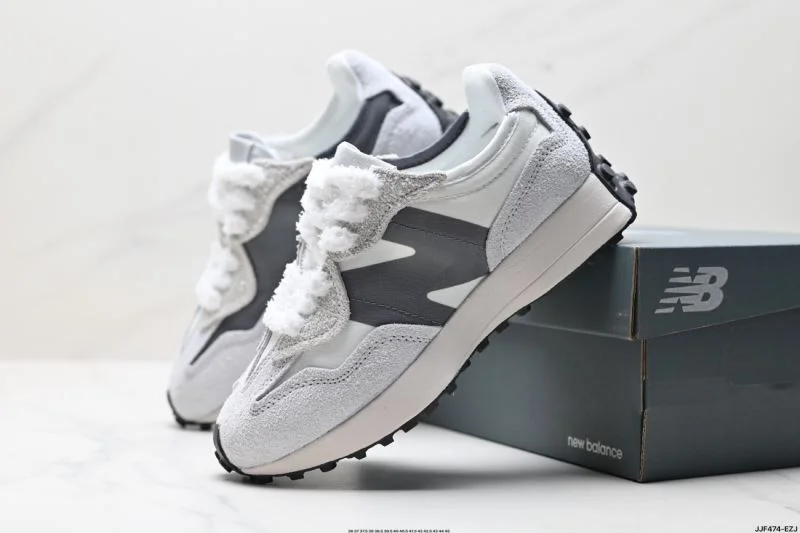 New Balance Shoes MoistureWicking 3217