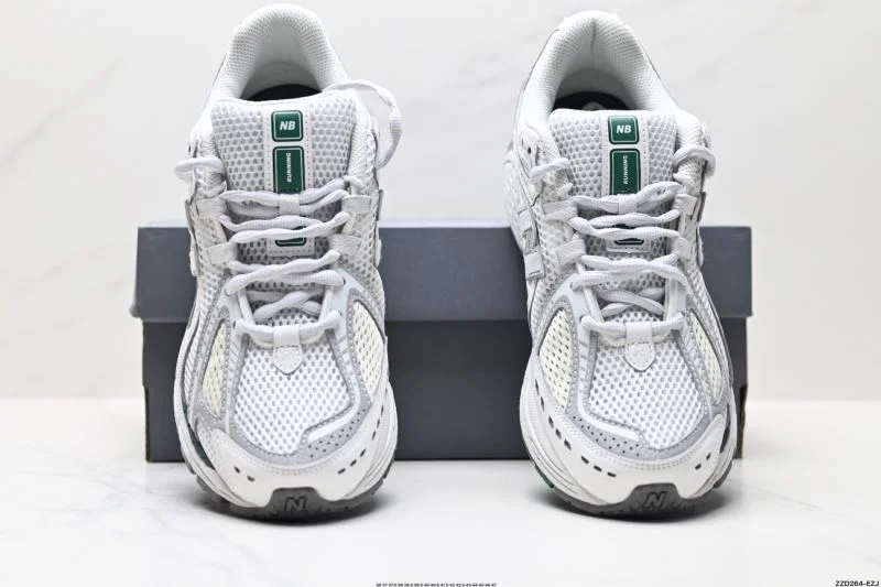 New Balance Shoes TechFriendly 3224