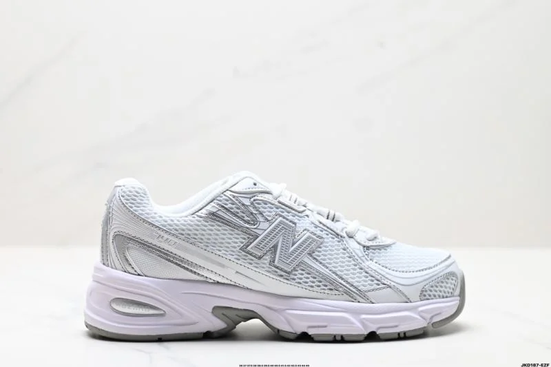 MultiPurpose New Balance Shoes 3212