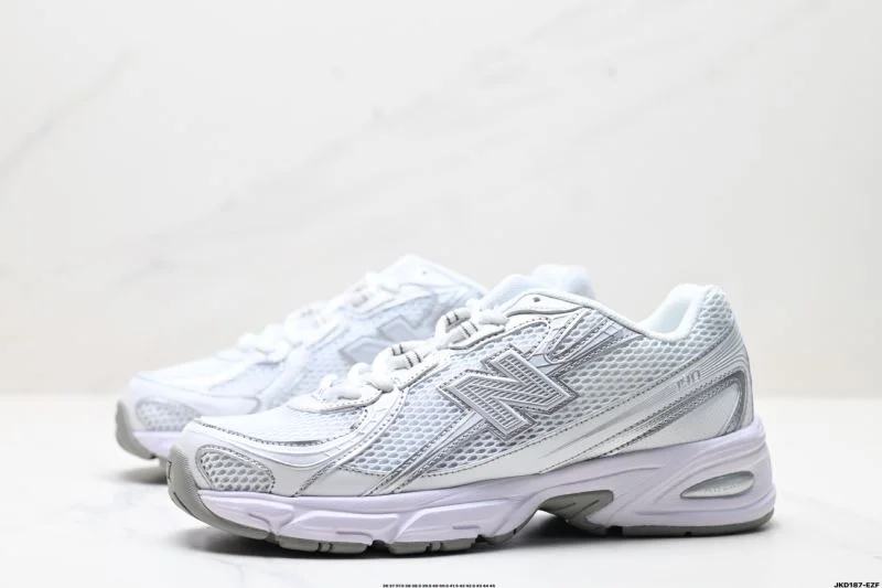 MultiPurpose New Balance Shoes 3212