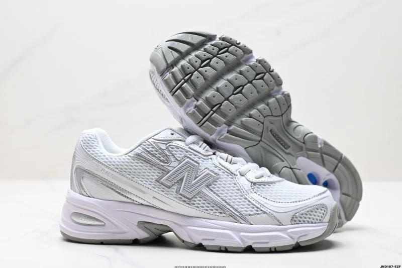 MultiPurpose New Balance Shoes 3212