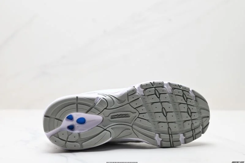MultiPurpose New Balance Shoes 3212