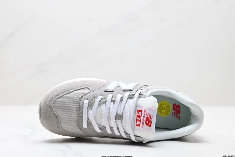 New Balance Shoes Elegant 3218
