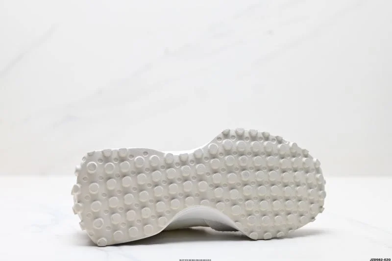 UrbanChic New Balance Shoes 3205