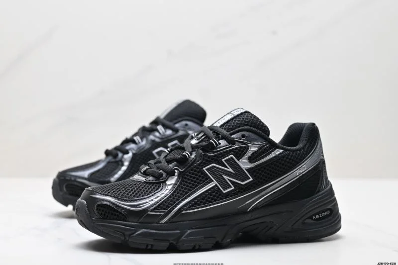 New Balance Shoes TopPick 3223