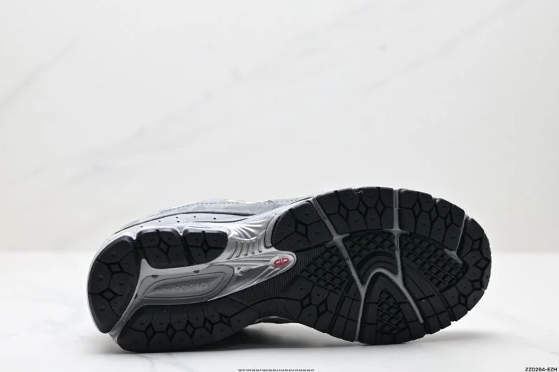 SoftTouch New Balance Shoes 3208