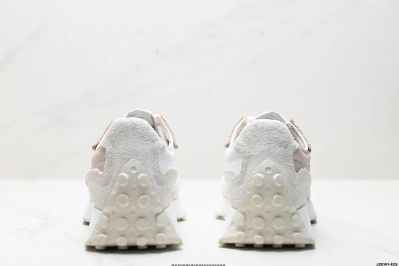 New Balance Shoes Bright 3201
