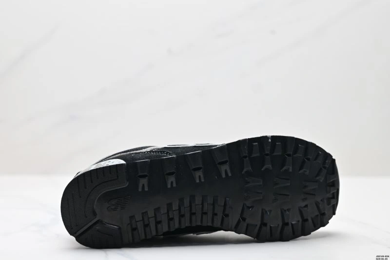 Vibrant New Balance Shoes 3182