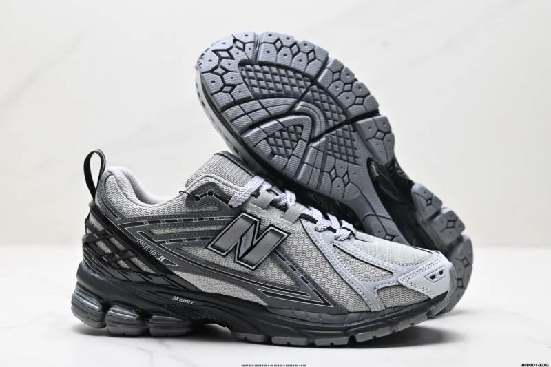 SportInspired New Balance Shoes 3195