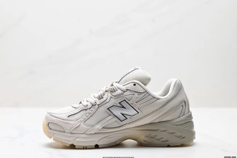 TimelessDesign New Balance Shoes 3284