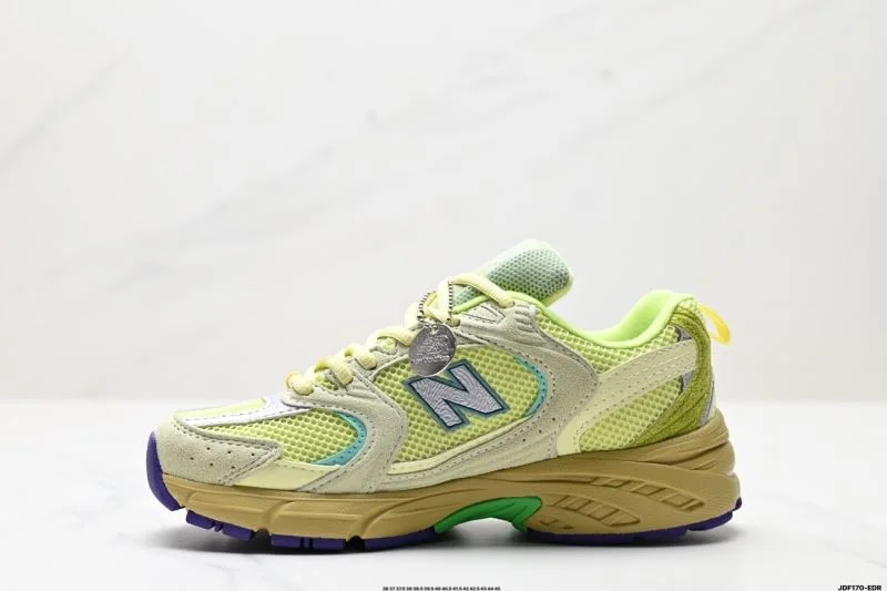 MoistureWicking New Balance Shoes 3209
