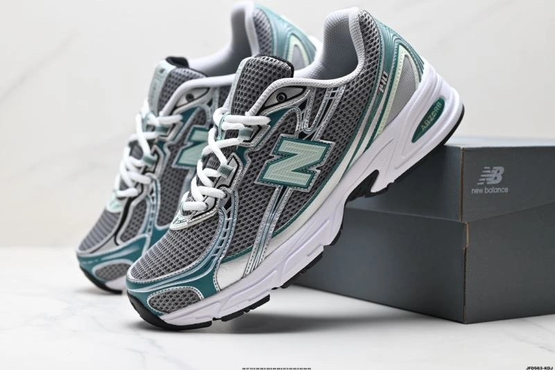 ZipUp New Balance Shoes 3174