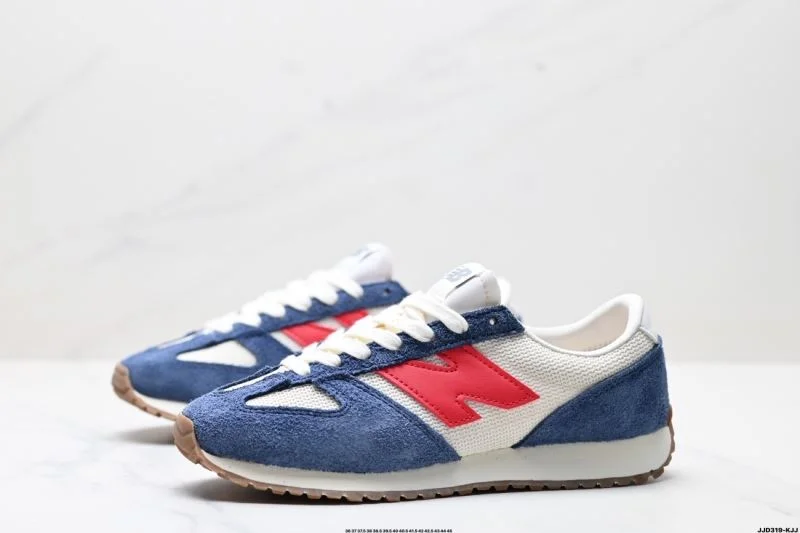 Elegant New Balance Shoes 3234