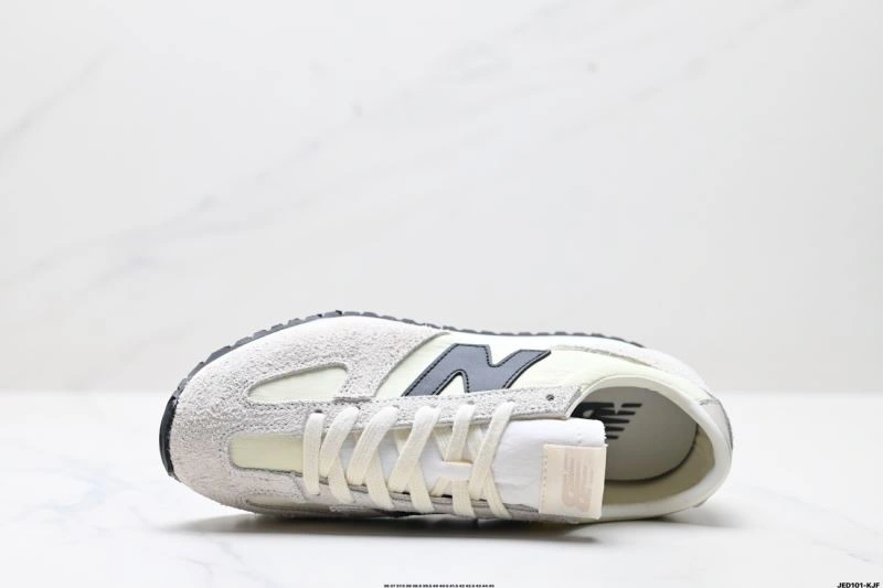 New Balance Shoes Bright 3138