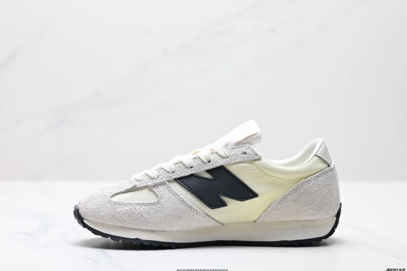 New Balance Shoes Bright 3138