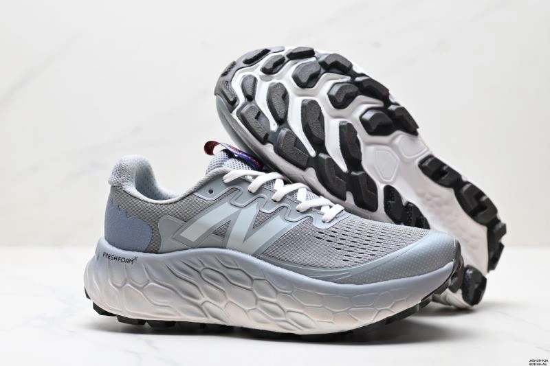 Stretchable New Balance Shoes 3145