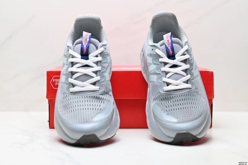 Stretchable New Balance Shoes 3145