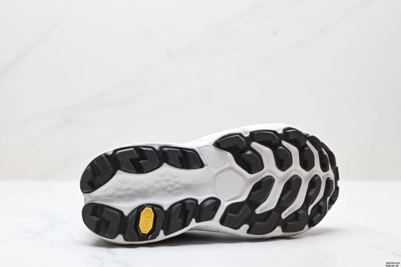 Stretchable New Balance Shoes 3145