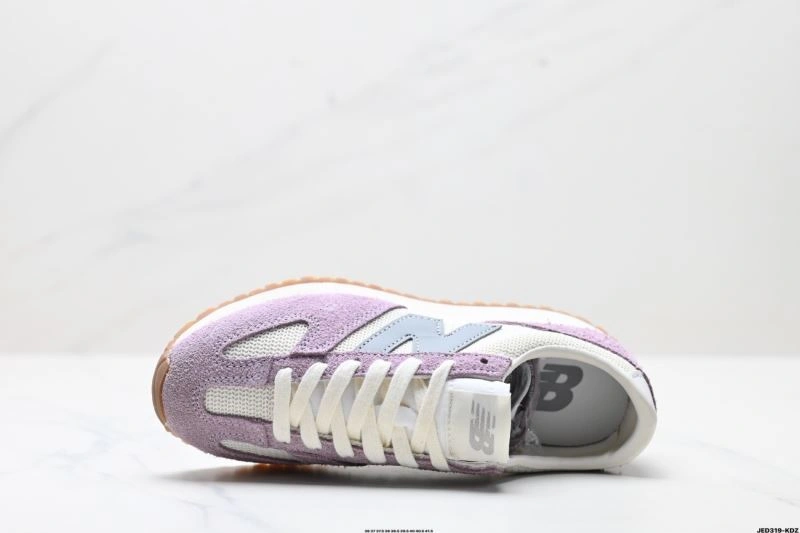 MoistureWicking New Balance Shoes 3157