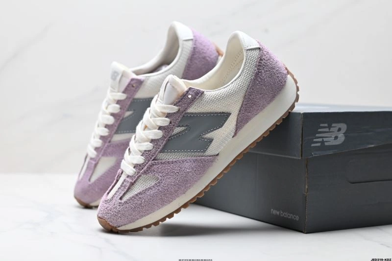 MoistureWicking New Balance Shoes 3157