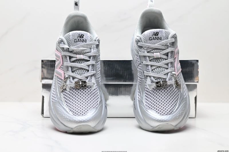 New Balance Shoes WellDesigned 3129