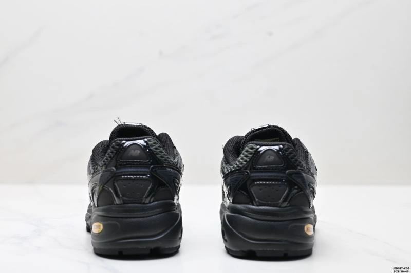 Elegant New Balance Shoes 3109