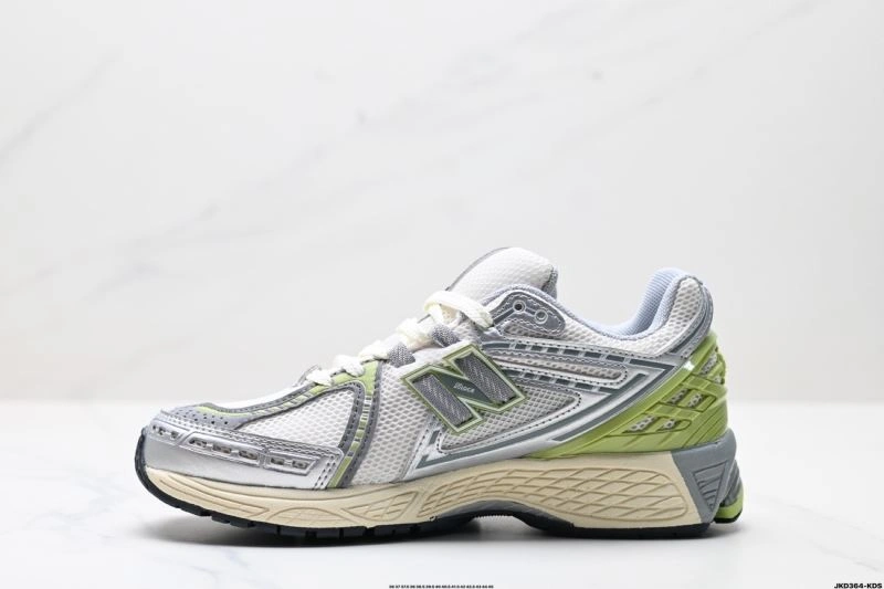 SoftTouch New Balance Shoes 3124
