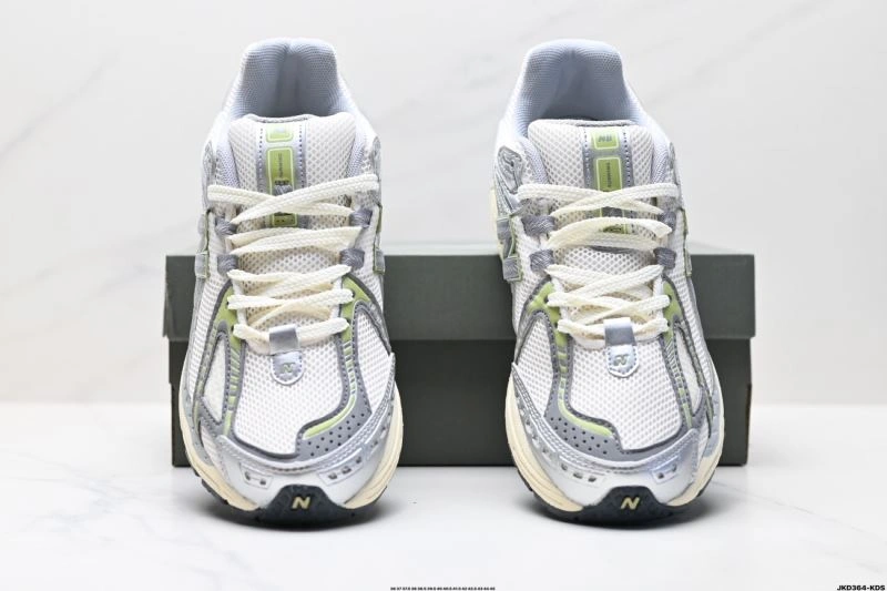 SoftTouch New Balance Shoes 3124