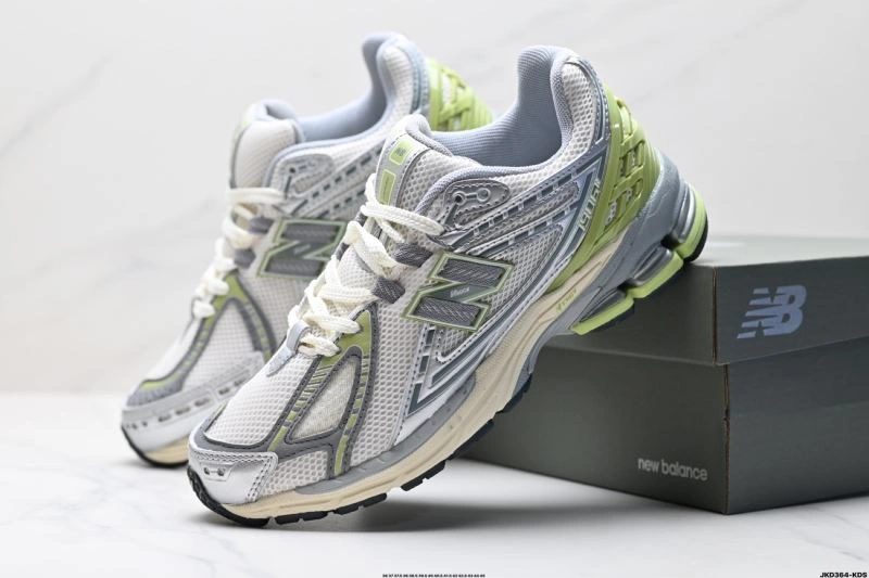 SoftTouch New Balance Shoes 3124