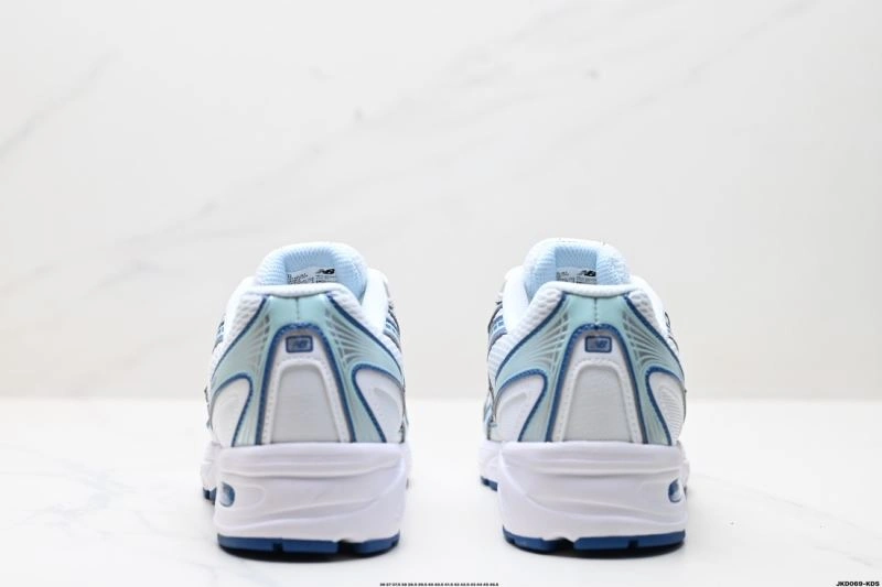 Soft New Balance Shoes 3184
