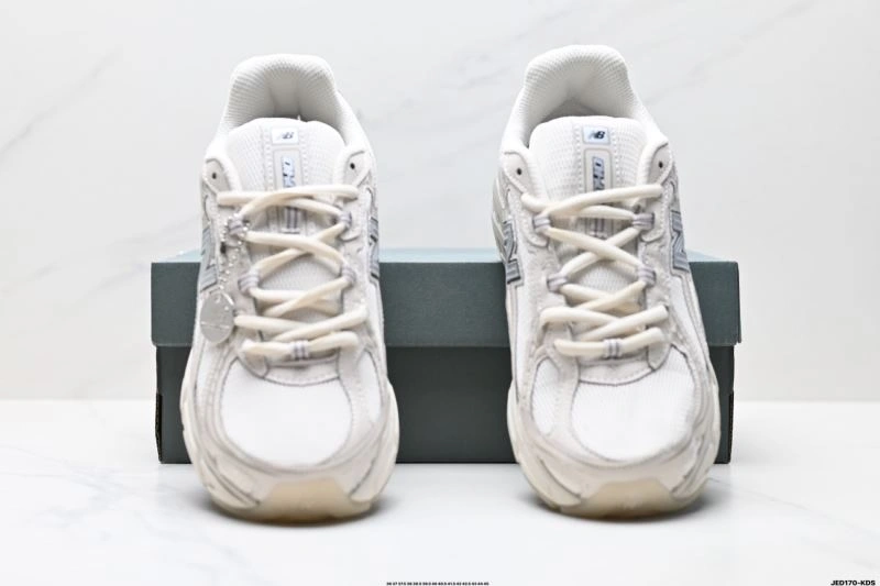 FastDry New Balance Shoes 3107