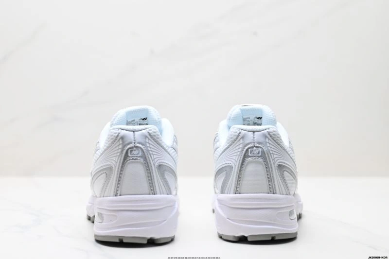 Lightweight New Balance Shoes 3093